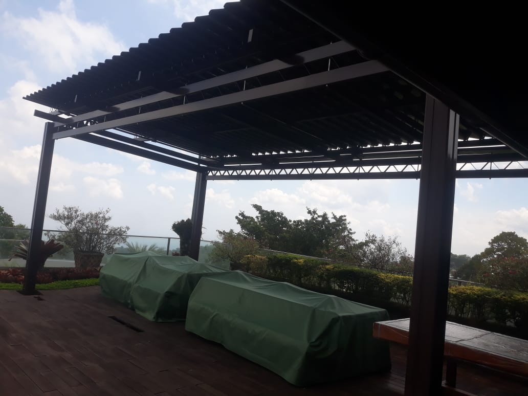 Sun Louvre Atap Buka Tutup Teras Belakang (1)